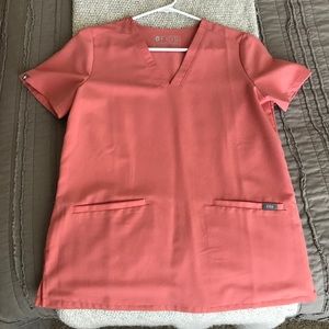 Women’s Figs Scrub Top